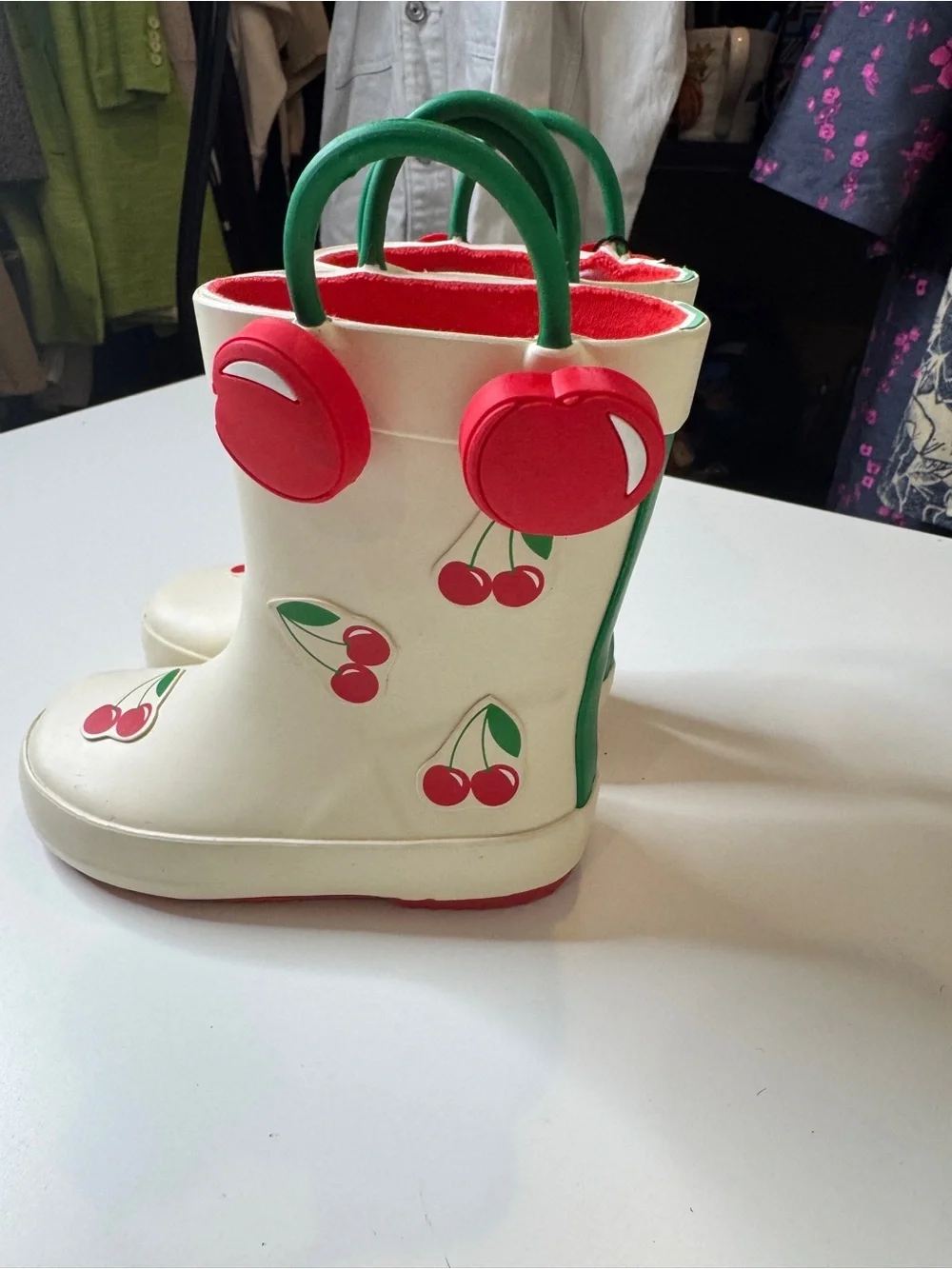 NWT Truce Girls Cherry Print Rain Boots Size 5/6 White Red Green Cute Handles